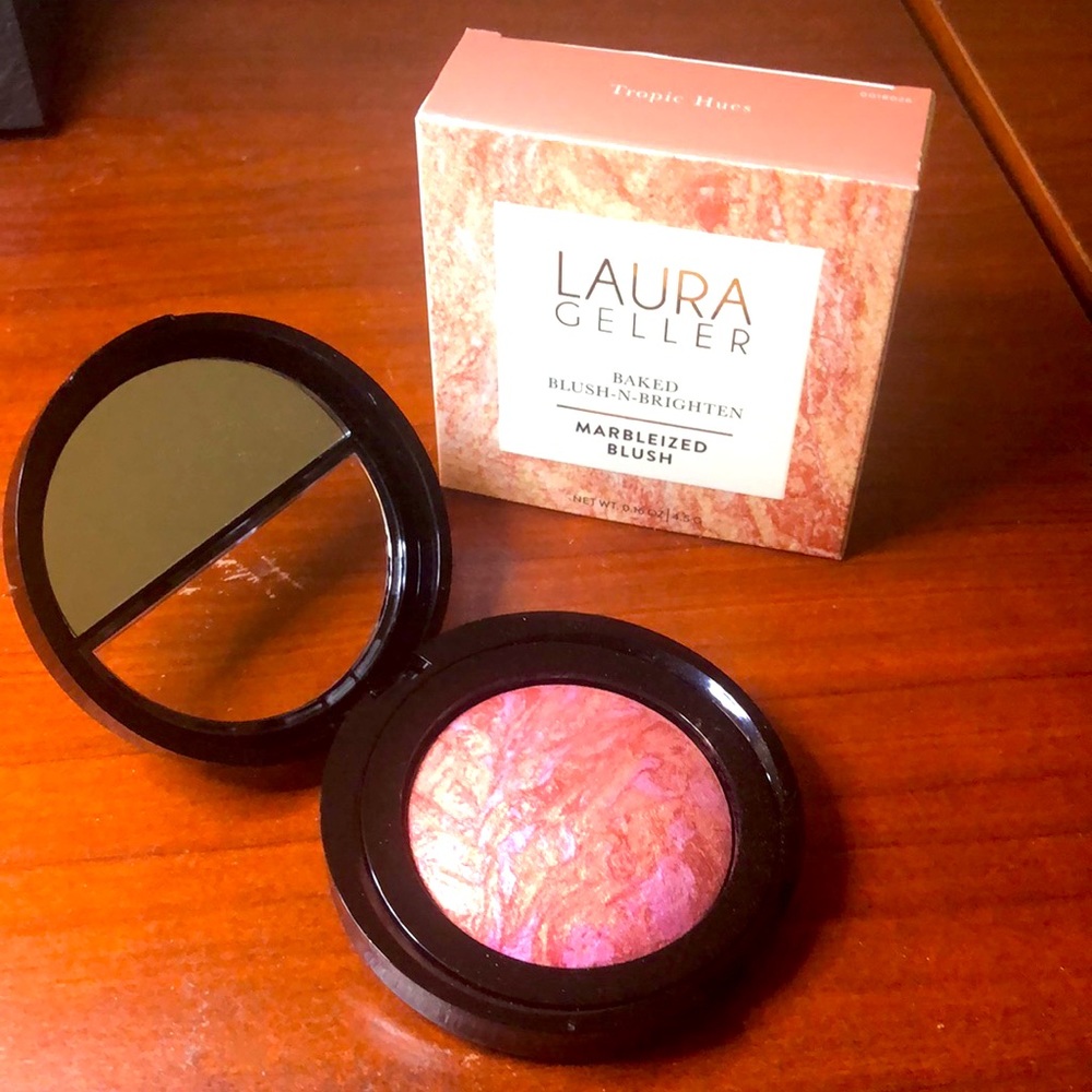 Laura Geller baked blush-n-brighten blush in Tropic Hues